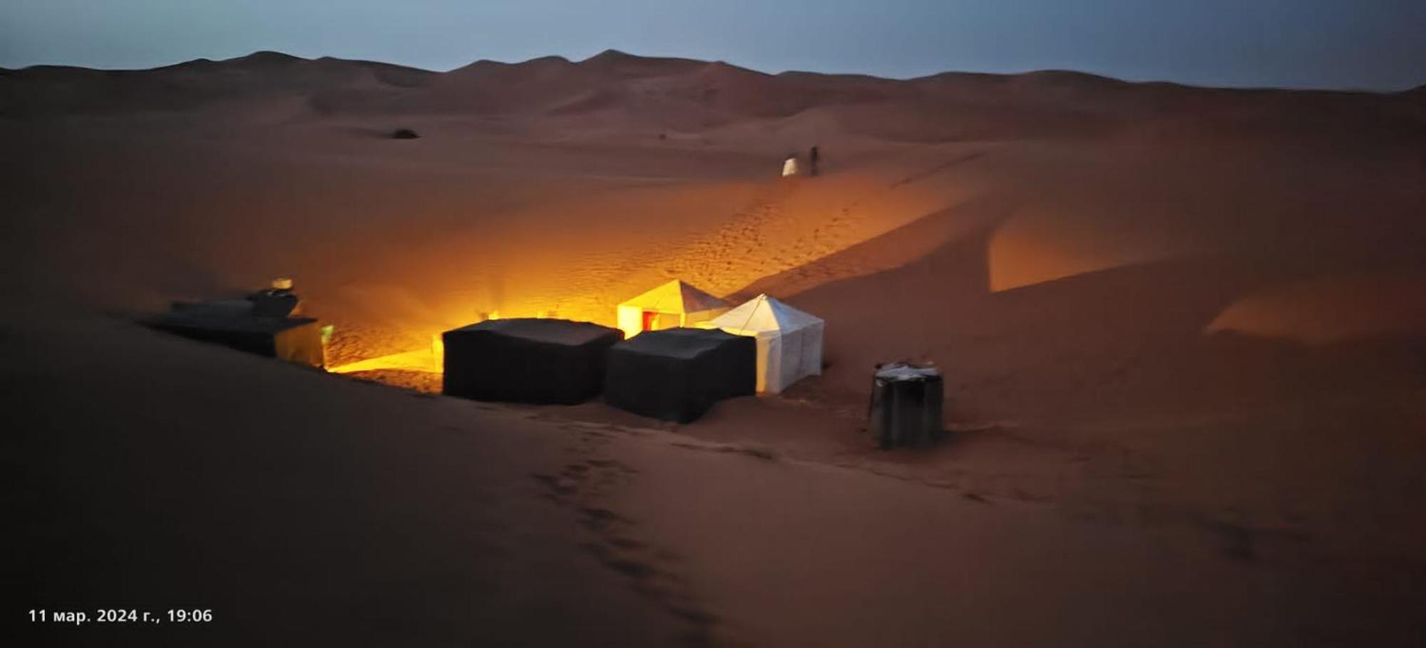 Hotel Erg Chebbi Starlight Camp Merzouga Esterno foto