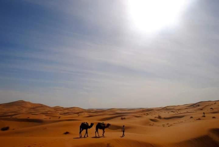 Hotel Erg Chebbi Starlight Camp Merzouga Esterno foto