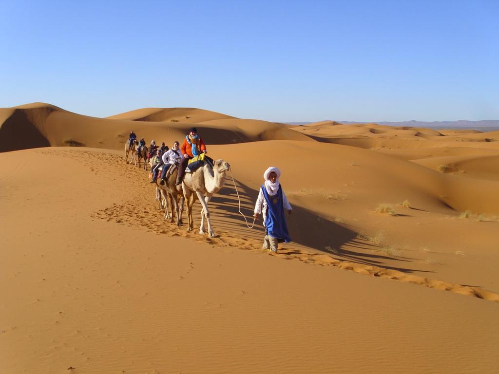 Hotel Erg Chebbi Starlight Camp Merzouga Esterno foto