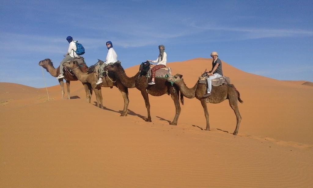 Hotel Erg Chebbi Starlight Camp Merzouga Esterno foto